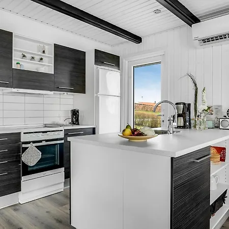 Stunning In With Kitchen בית נופש Hejls